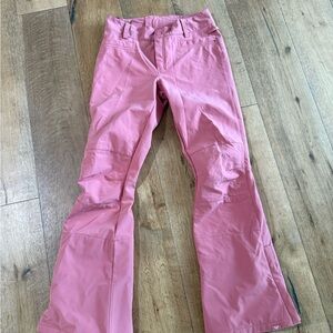 Rose colored Roxy Ski/Snowboard pants only used a few times in great condition